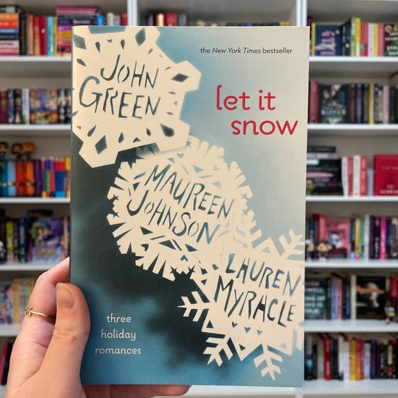 Teen Christmas Romance Book: Let it Snow by John Green - Picture 1 of 3